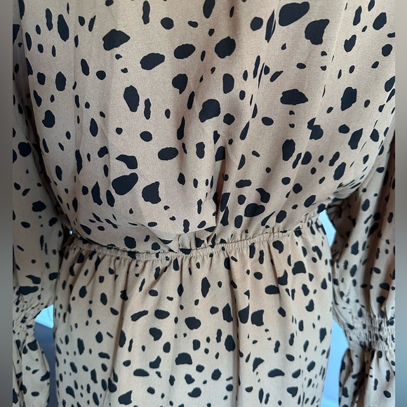NWTs Boutique x Royal & Reese Leopard Animal Print Wrap Ruffle Long Sleeve Dress - Picture 4 of 11